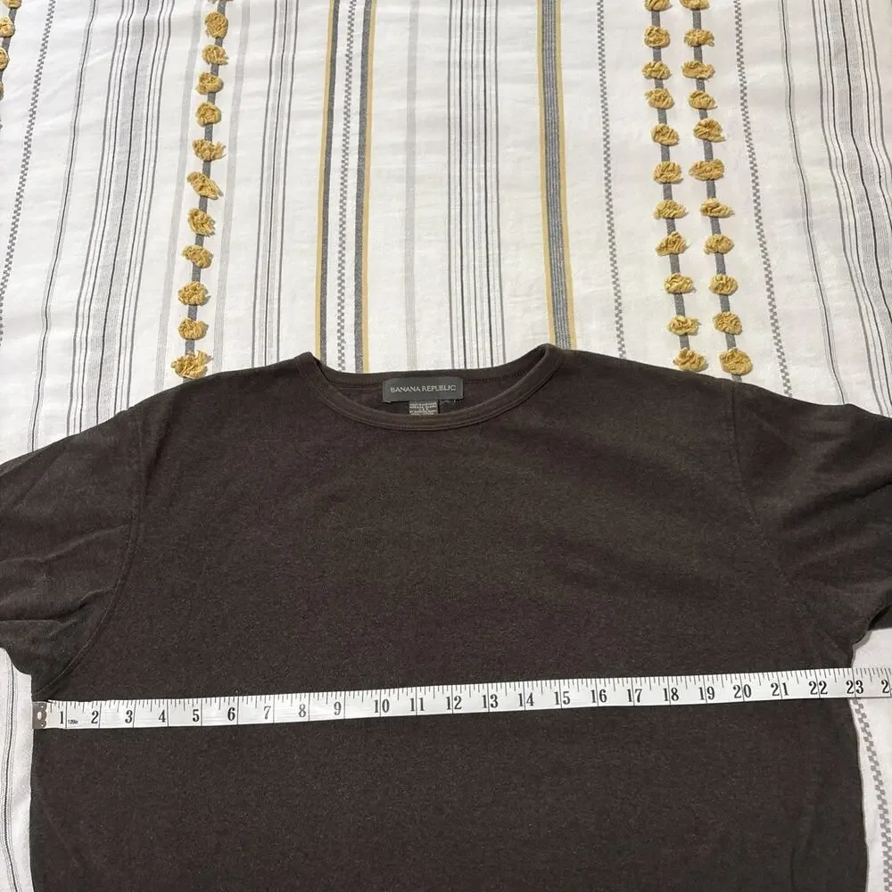 Banana Republic L Men’s Well Tailored Tee Shirt 100% Cotton, EUC, Soft, Comfy